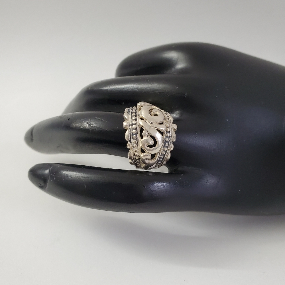 Watch Video / Sterling Silver 925 Ring View 4